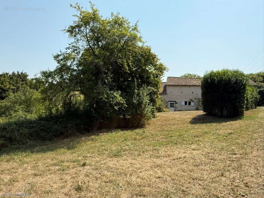 Maison à VILLEFAGNAN