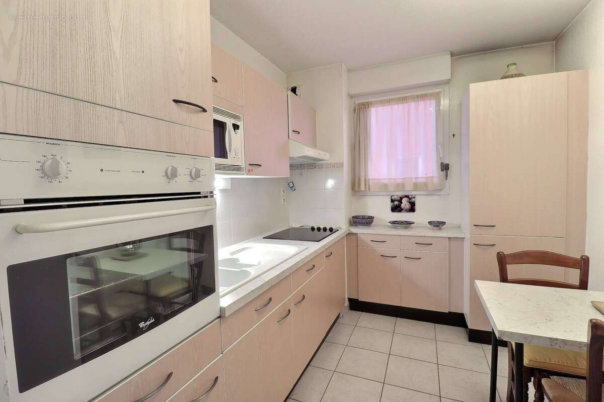 Appartement à LATTES