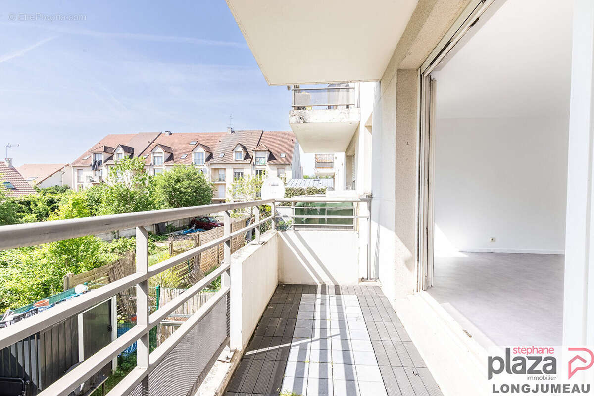 Appartement à CHILLY-MAZARIN