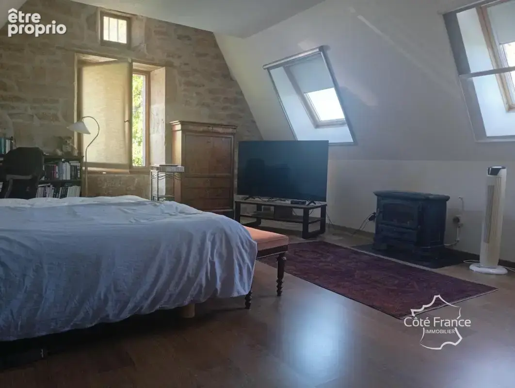 Belle maison en pierre rénovée avec piscine chauffée et char - photo 15