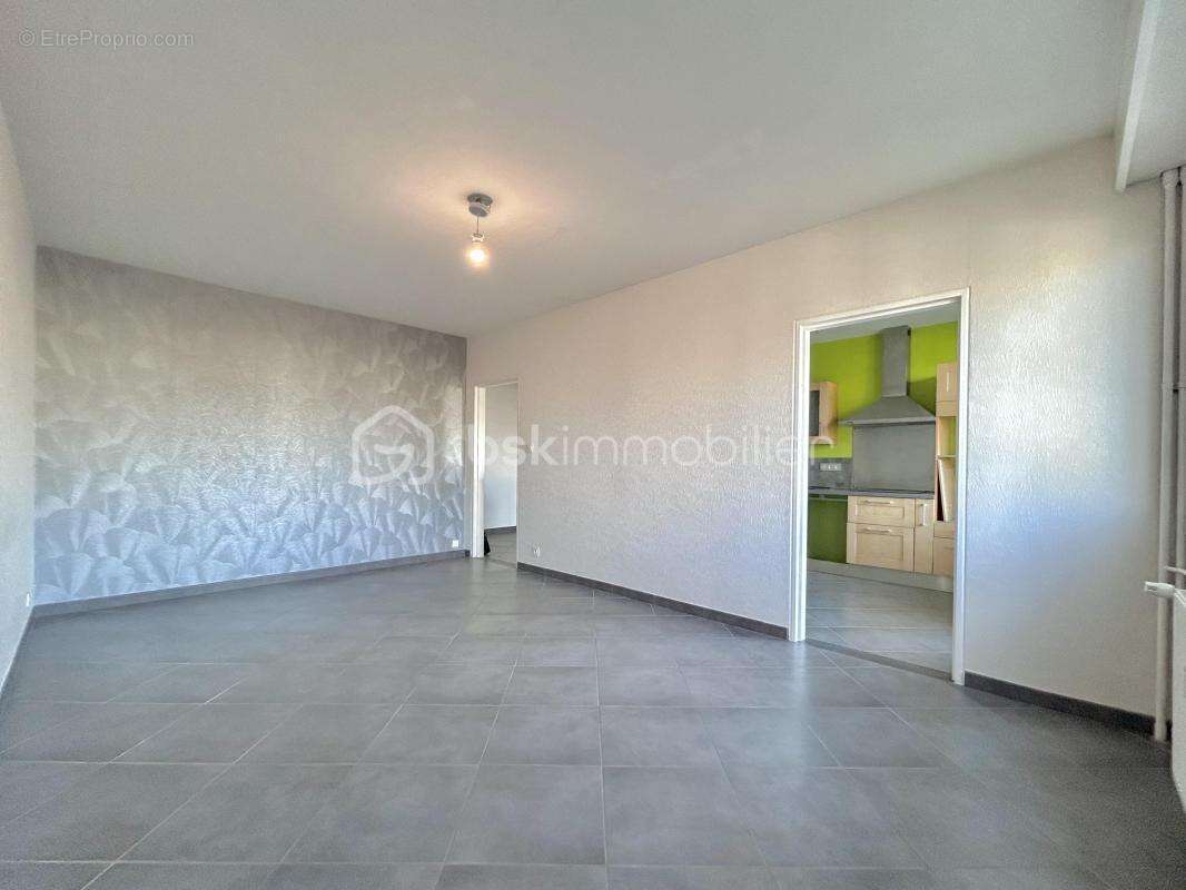 Appartement à COGNIN
