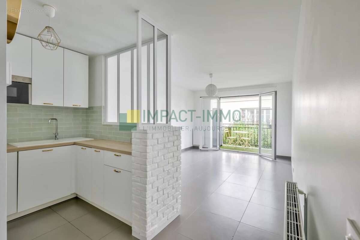 Appartement à COLOMBES