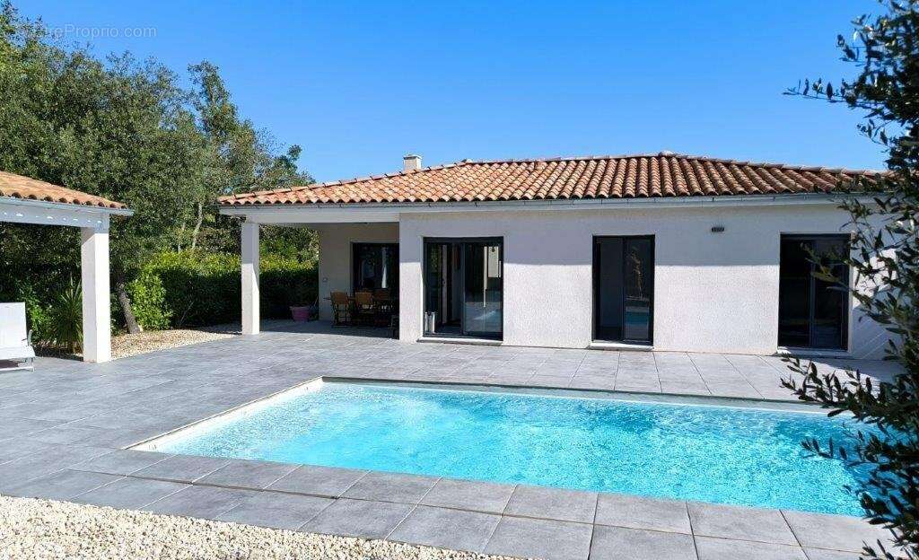 Maison à MEJANNES-LE-CLAP