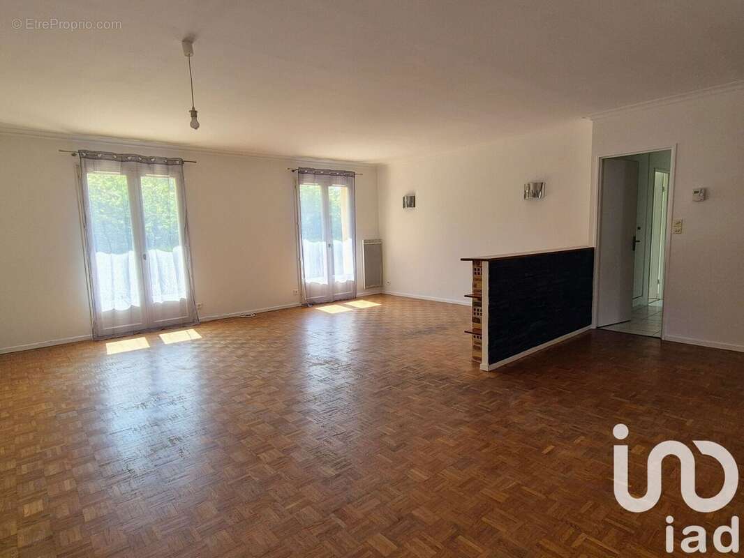 Photo 3 - Maison à SAINT-ETIENNE-DE-MONTLUC