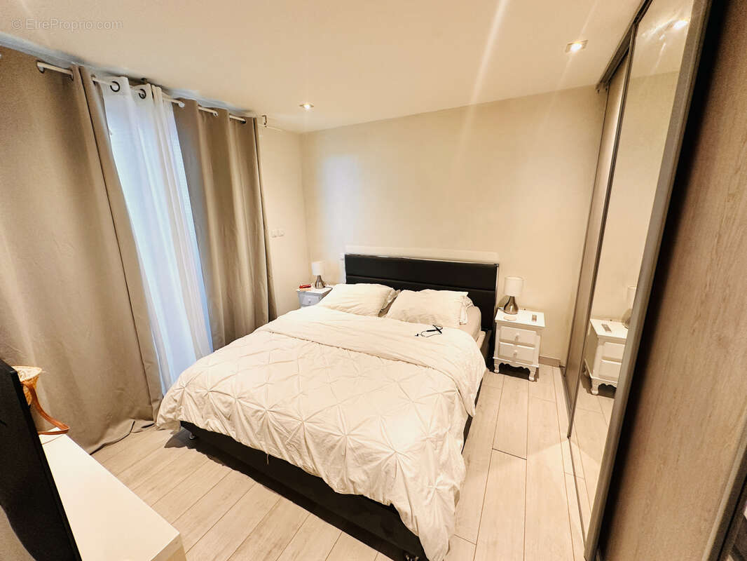 Appartement à ROQUEBRUNE-CAP-MARTIN