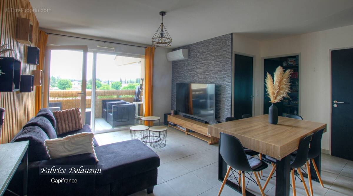 Appartement à SAINT-MARTIN-DE-CRAU