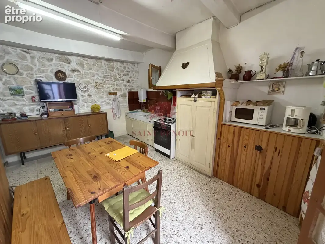 Exclusivite a vendre aniane maison de village avec garage - photo 5