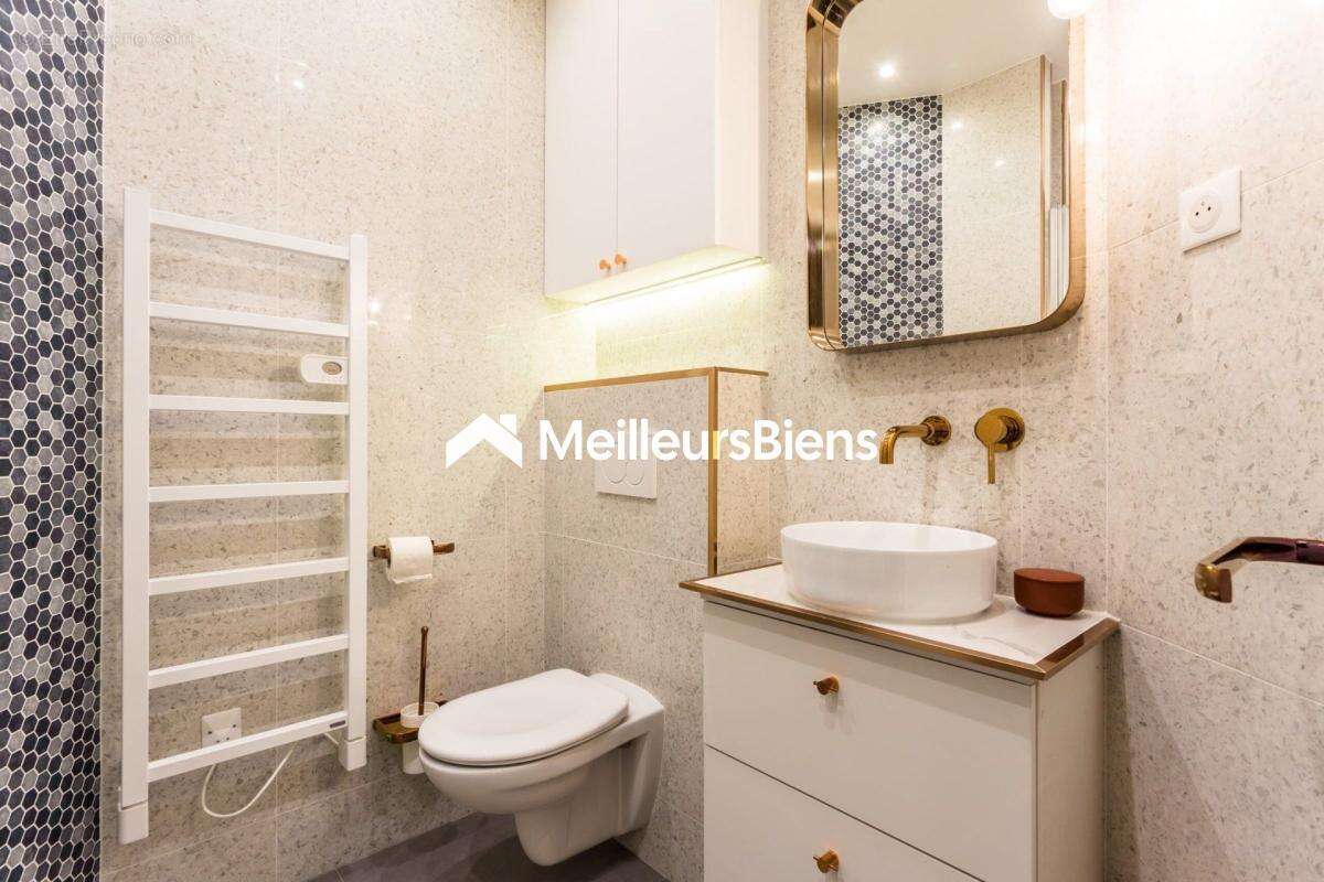 Commerce à PARIS-11E