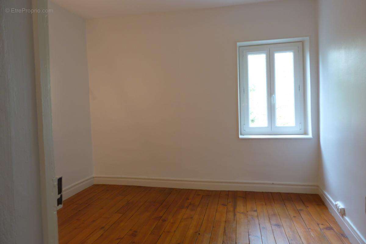 Maison - 100 m² hab - 3 chambres - Garage + extérieur - Vertaizon - photo 22