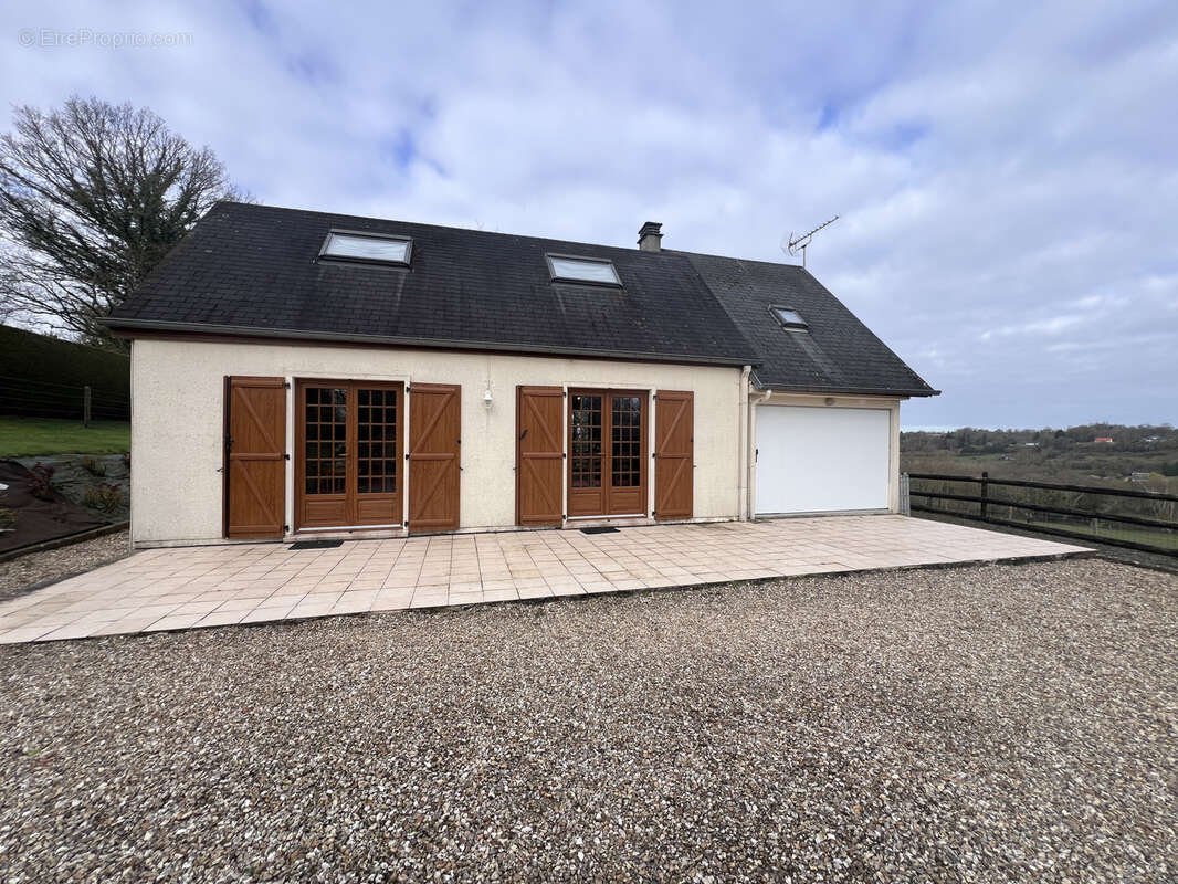 Maison à CORMEILLES
