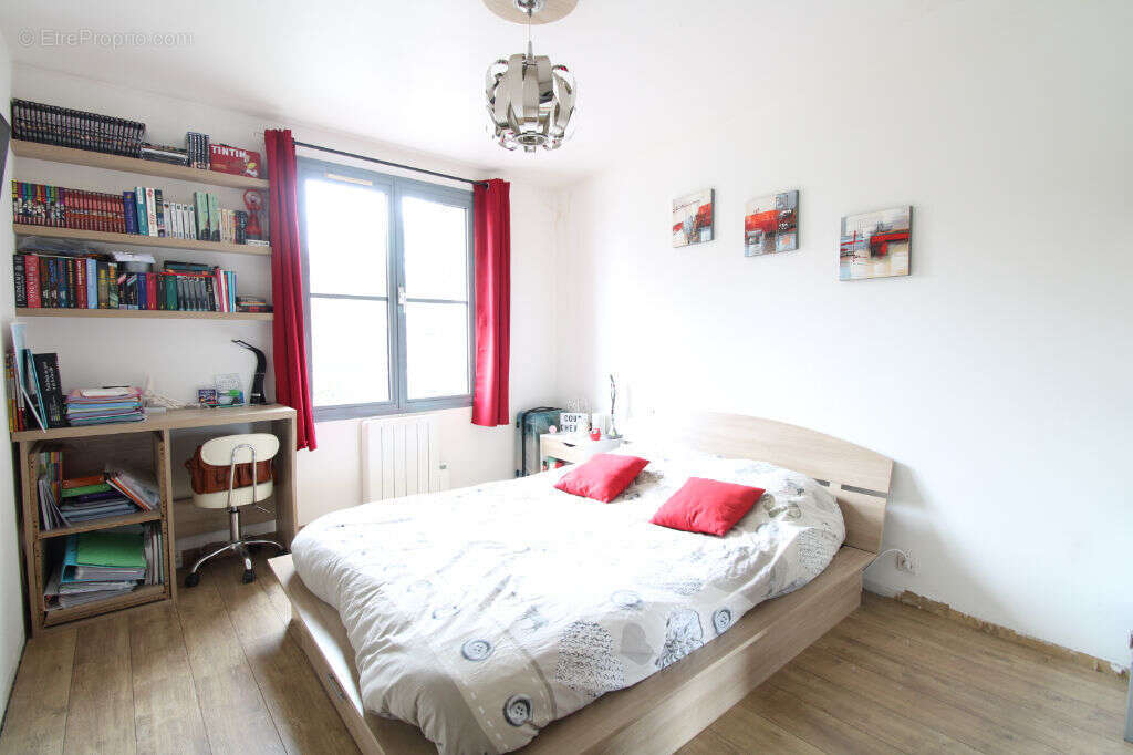 Appartement à BRIE-COMTE-ROBERT