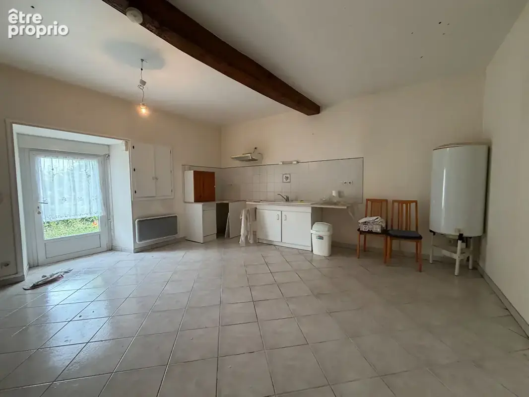 Maison en pierre à rénover à La Crèche - photo 6