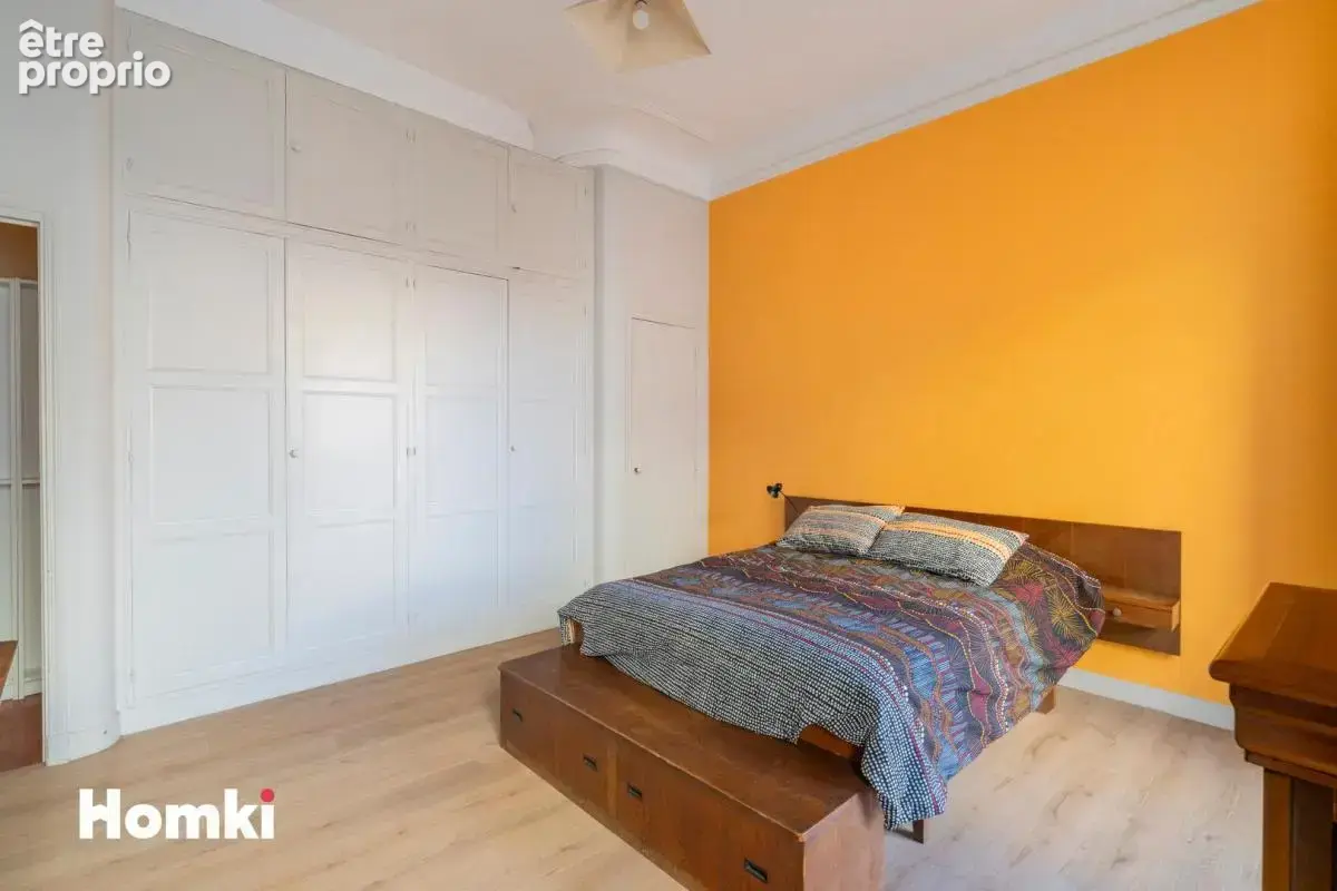 Appartement T3 de 88 m² à Marseille 13007, Rue du Commandant Lamy - photo 8