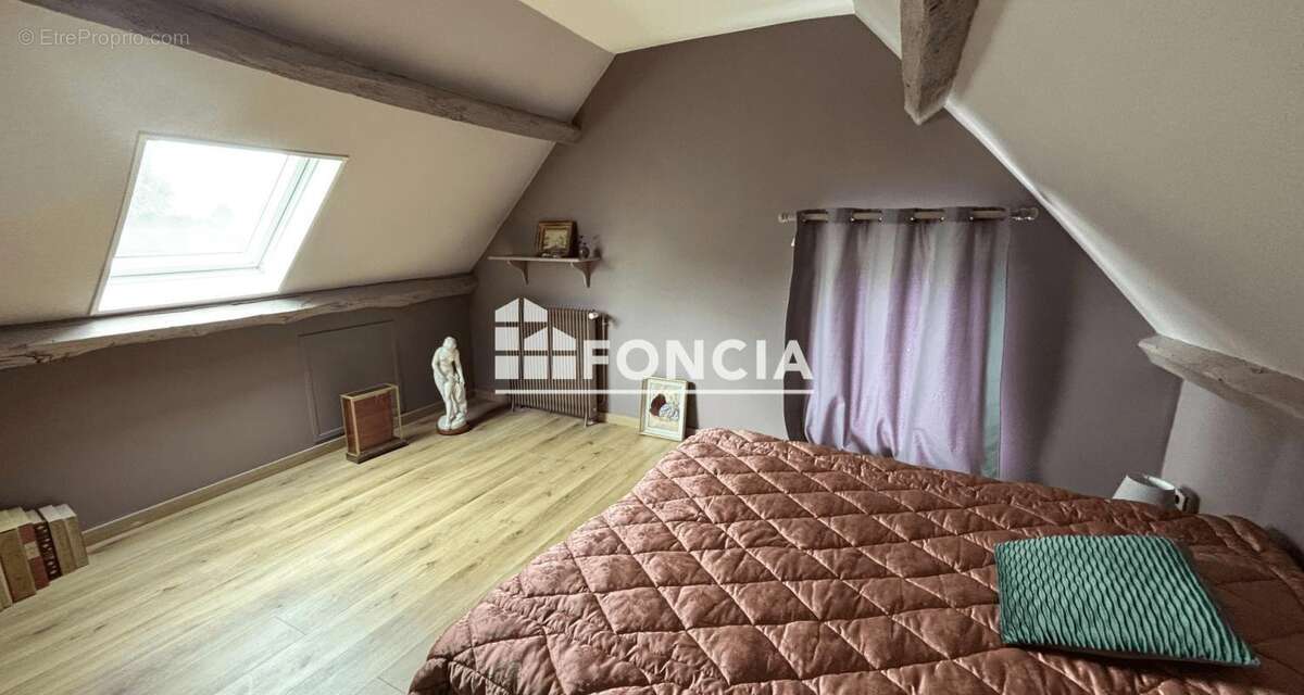 Maison à FRESNAY-SUR-SARTHE