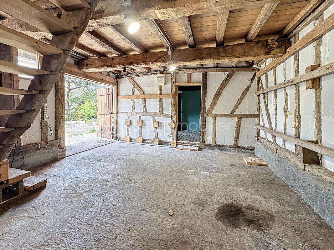 Maison à CONDE-SUR-RISLE