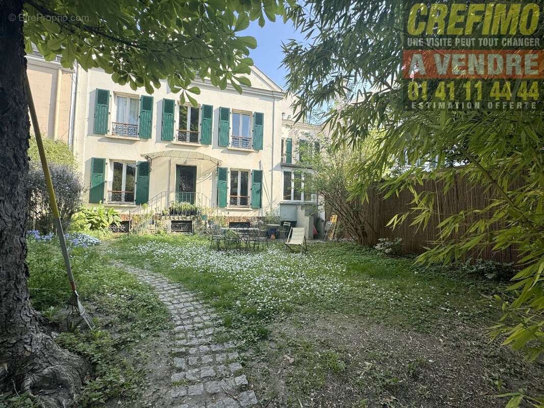 Maison à ASNIERES-SUR-SEINE