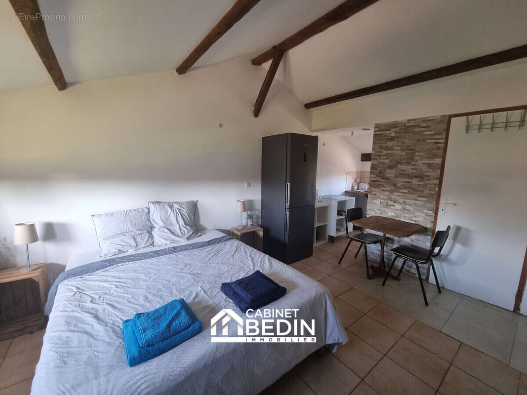 Appartement à LE PORGE