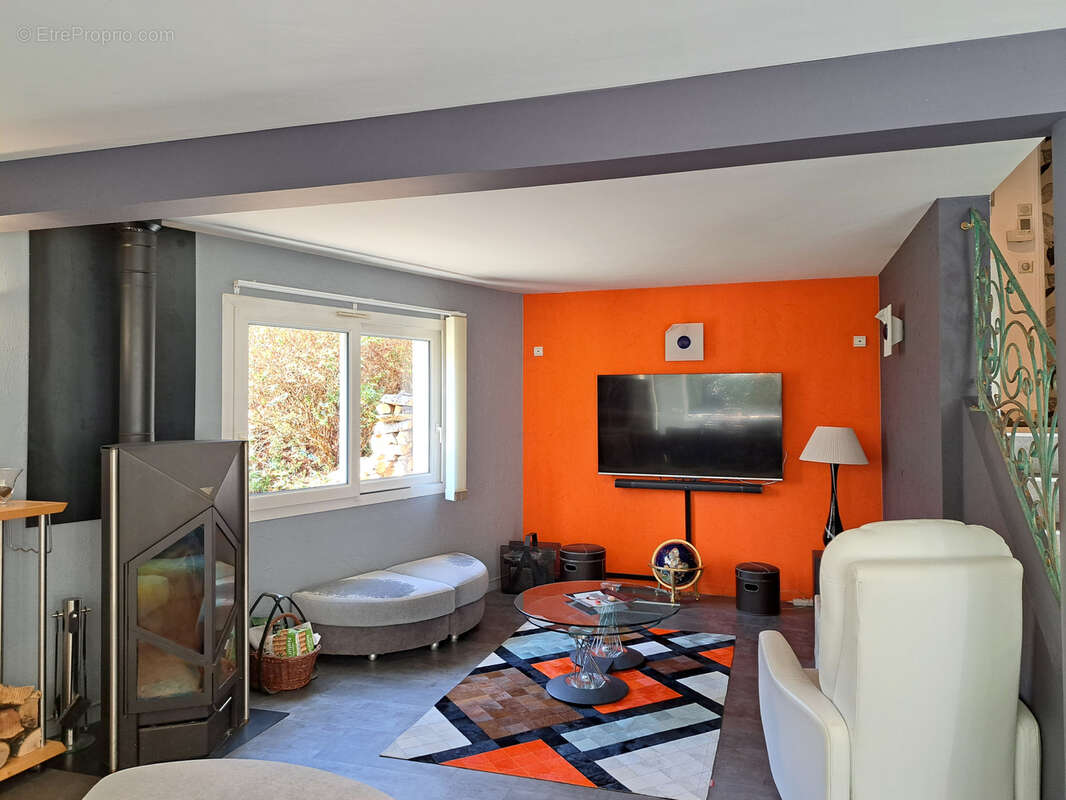 Belle Villa contemporaine, secteur résidentiel préservé de Sacconges - photo 11