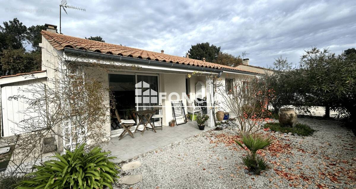 Maison à LE HAILLAN