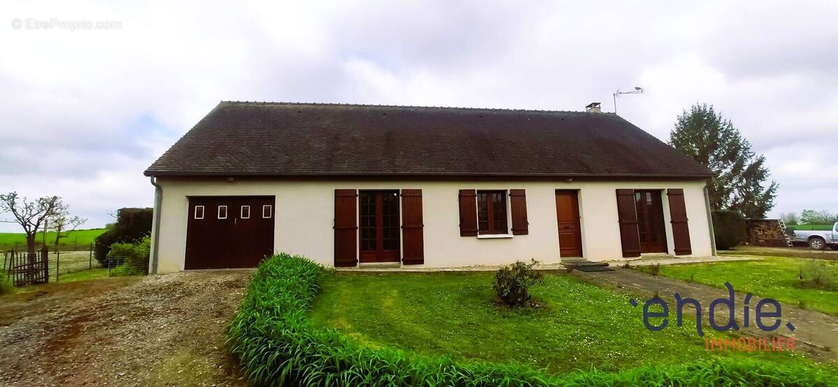 Maison à CHAMBOURG-SUR-INDRE