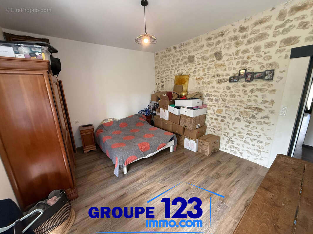 Vallan (89) - Maison de caractère entièrement rénovée - Plus de 200 m2 habitables - 4 chambres - Grand jardin - photo 8