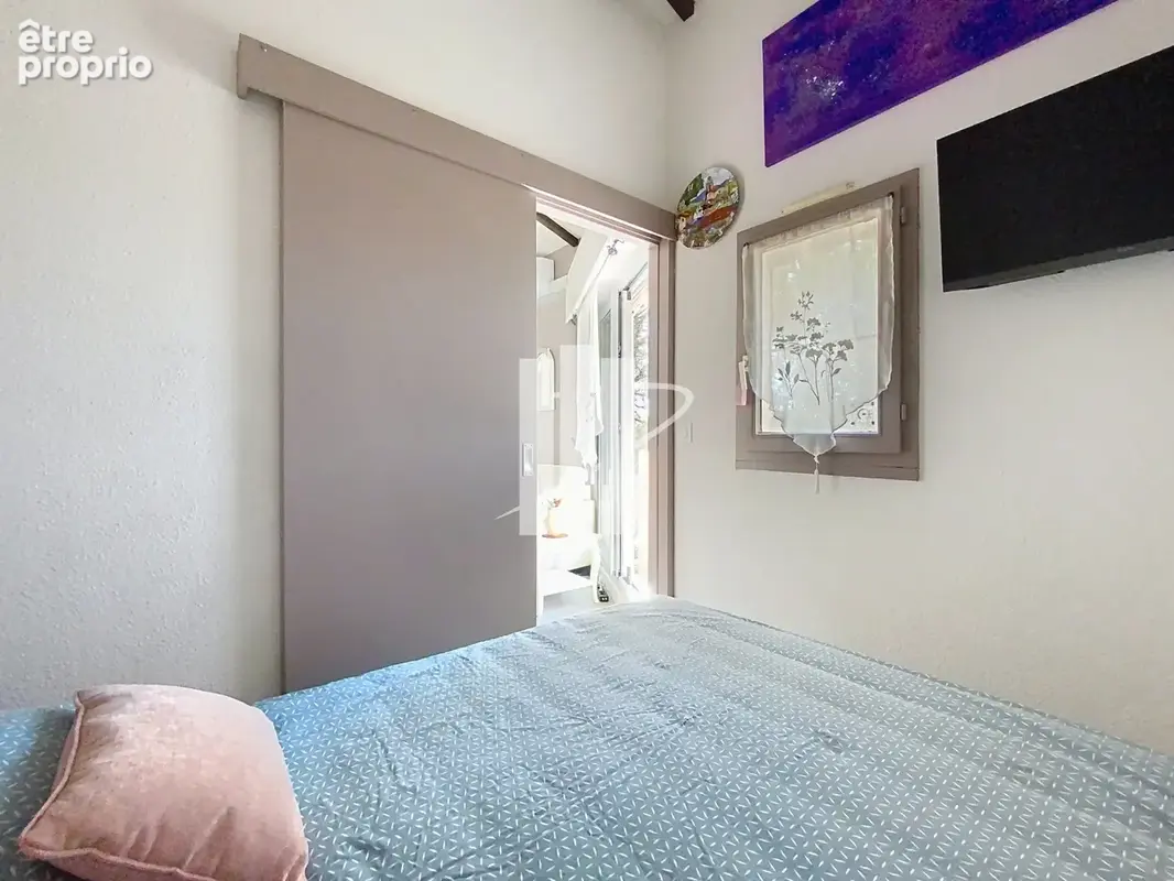 Boulouris - dernier étage - appartement rénové avec mezzanine et garage - photo 6