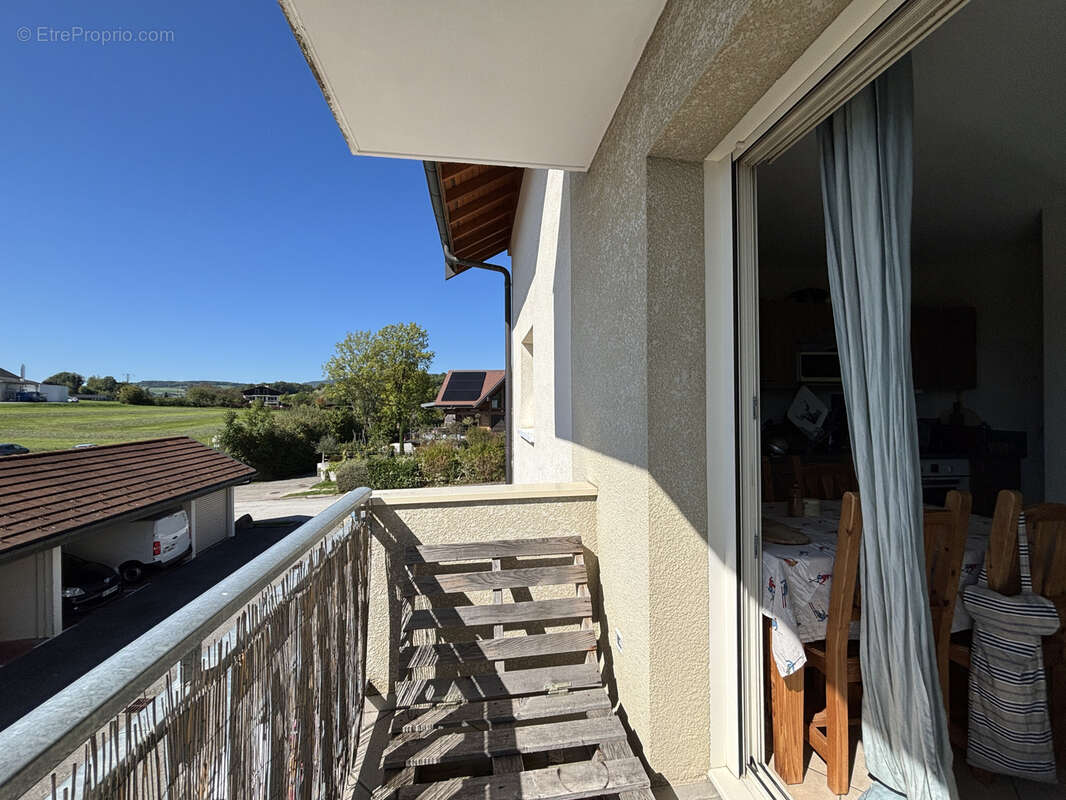 Appartement à GROISY