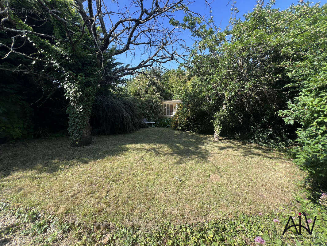 Maison à SAVIGNY-SUR-ORGE