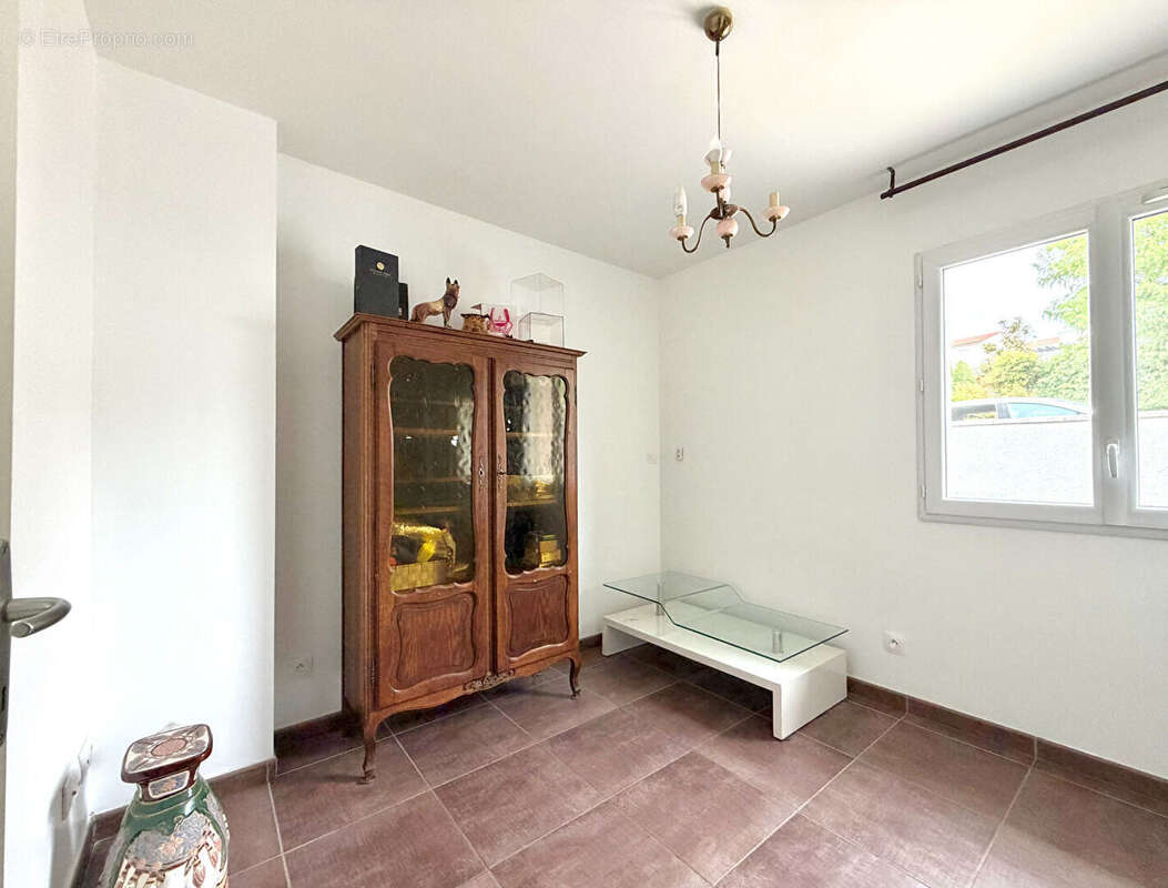 À VENDRE - Maison contemporaine de 115 m² à Villars (42390) - Vue exceptionnelle sur le Golf de Saint-Étienne - photo 10