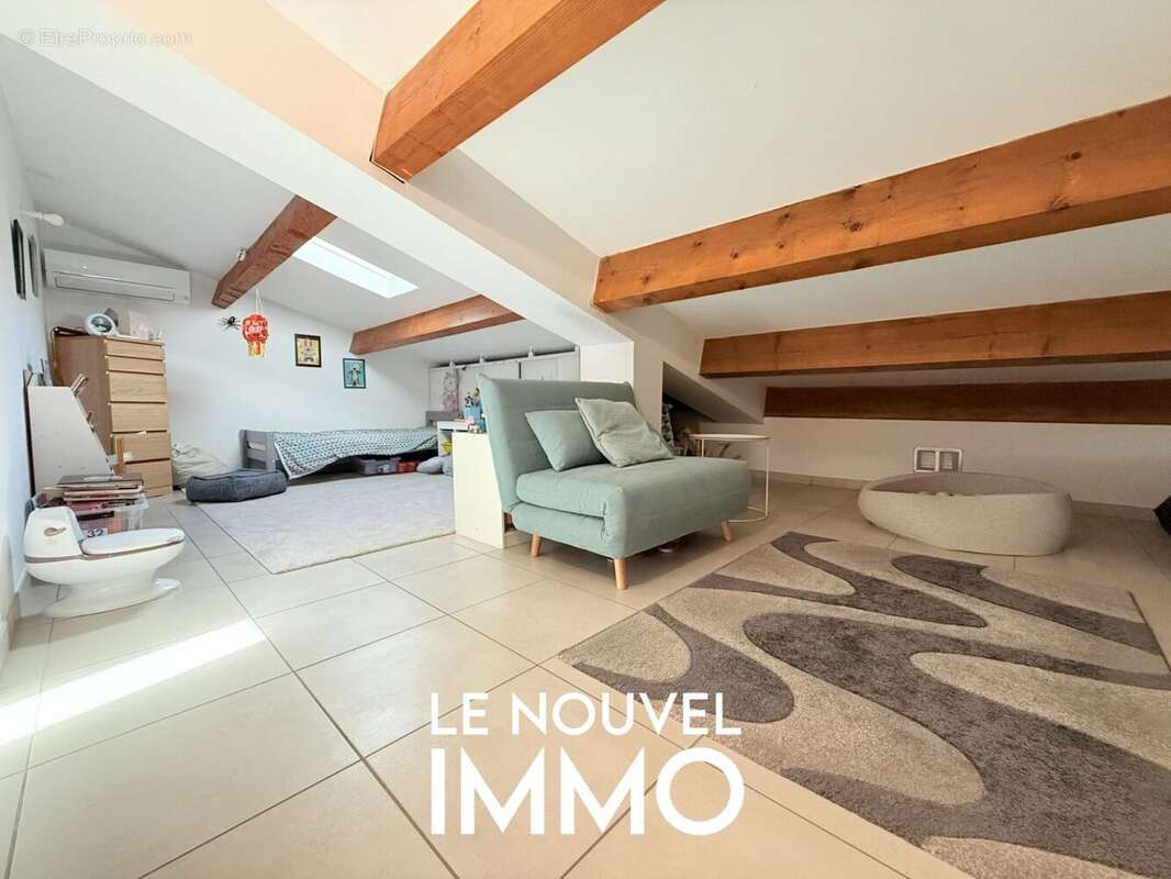 Maison à PELISSANNE