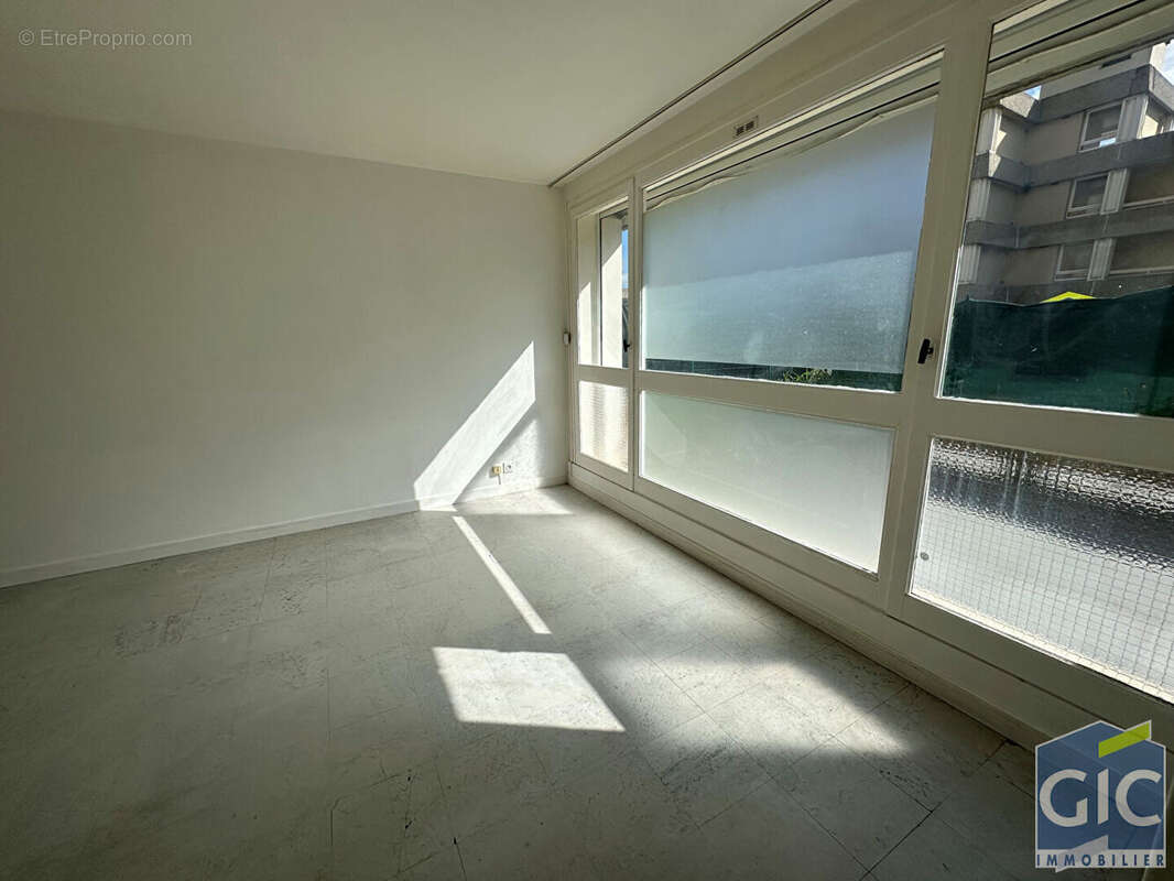 Appartement à HEROUVILLE-SAINT-CLAIR