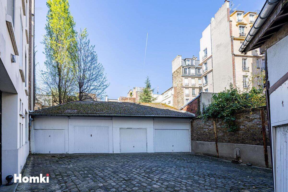 Appartement à NEUILLY-SUR-SEINE