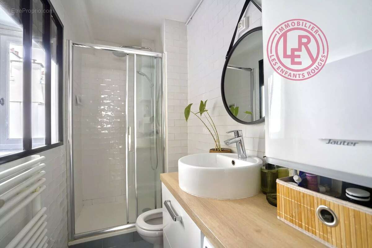Appartement à PARIS-3E