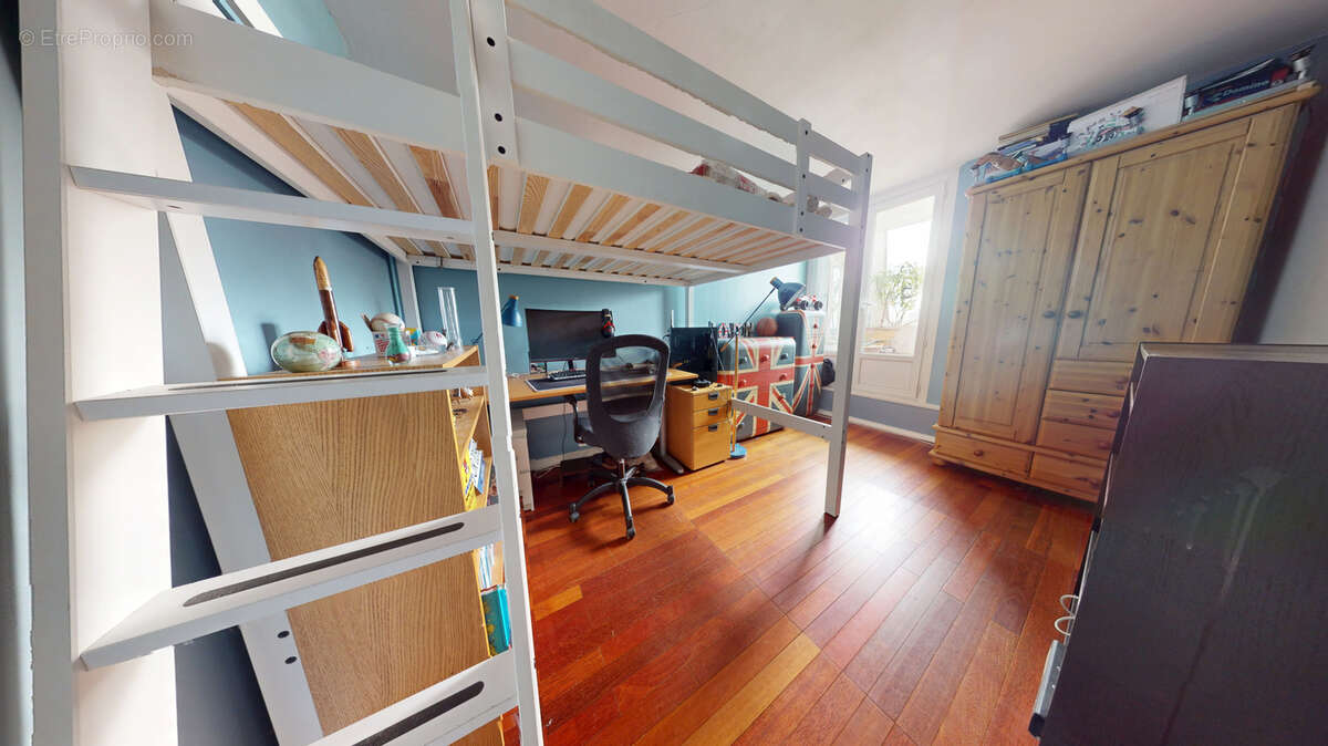 Appartement à HOUILLES