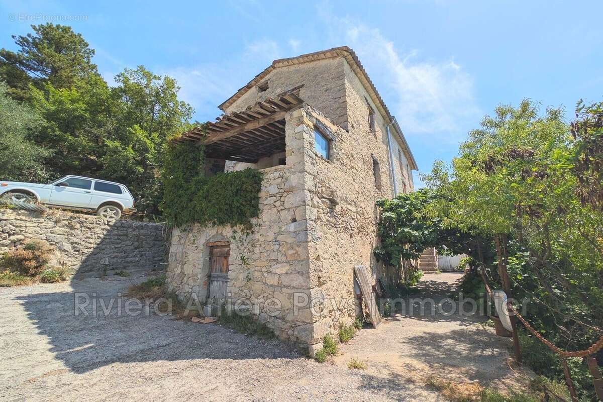 Maison 64 m² à Ascros  - photo 4