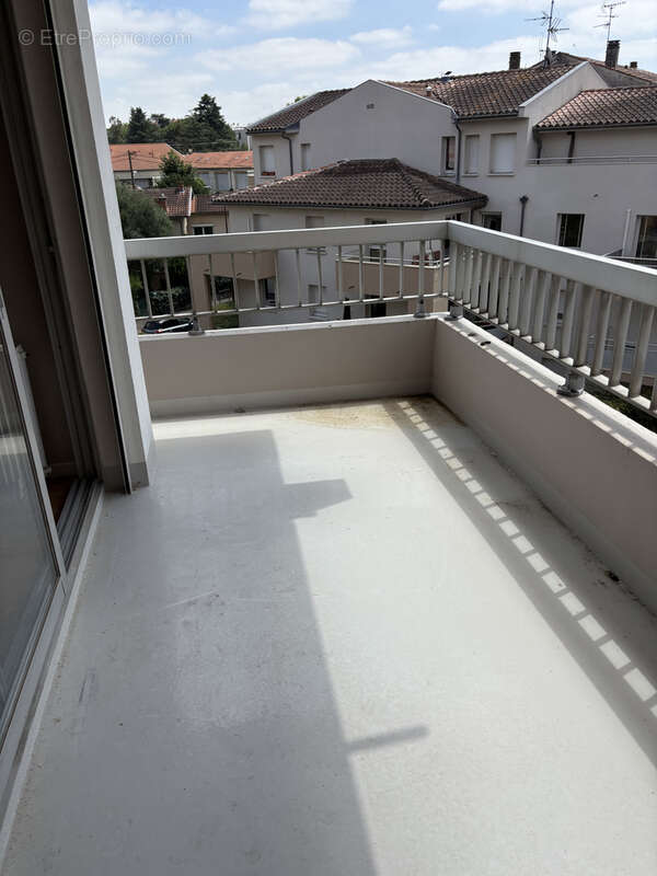 Toulouse pont des Demoiselles , appartement t1 bis 32,38 m2 avec terrasse dans parc arboré proche Canal du mid - photo 3