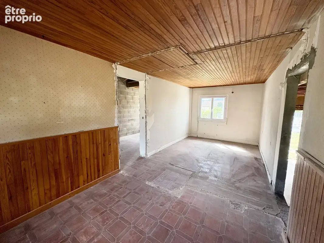 Maison au calme de 84m2 à rénover sur son terrain de 300m2. - photo 9