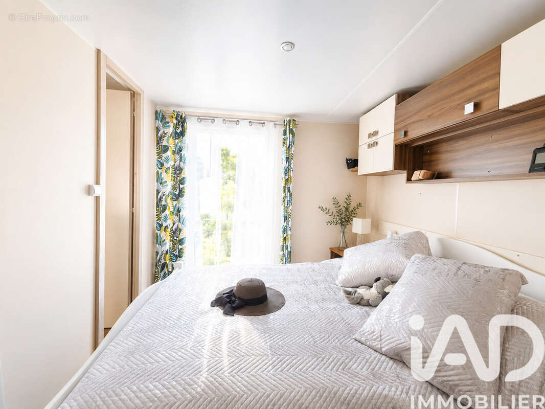 Photo 6 - Maison à ROQUEBRUNE-SUR-ARGENS