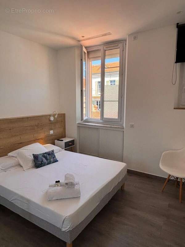 Exclusivite- cannes banane--dernier etage, tres beau 3p dans immeuble bourgeois - photo 6