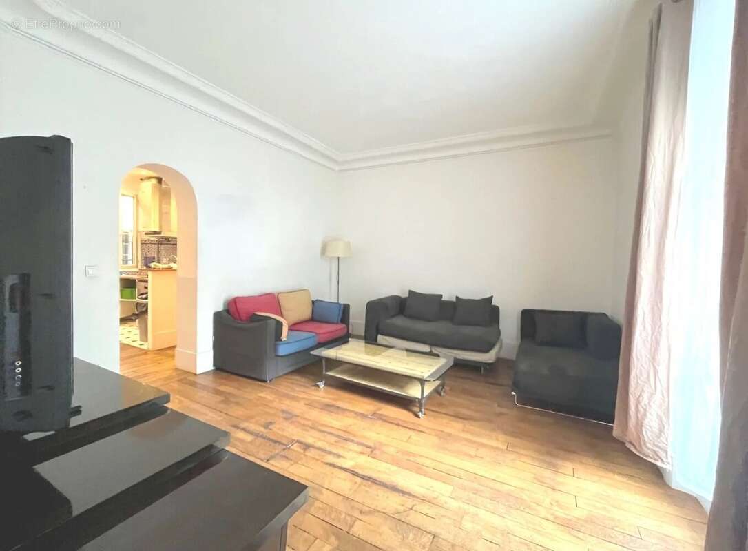 Appartement à PARIS-18E