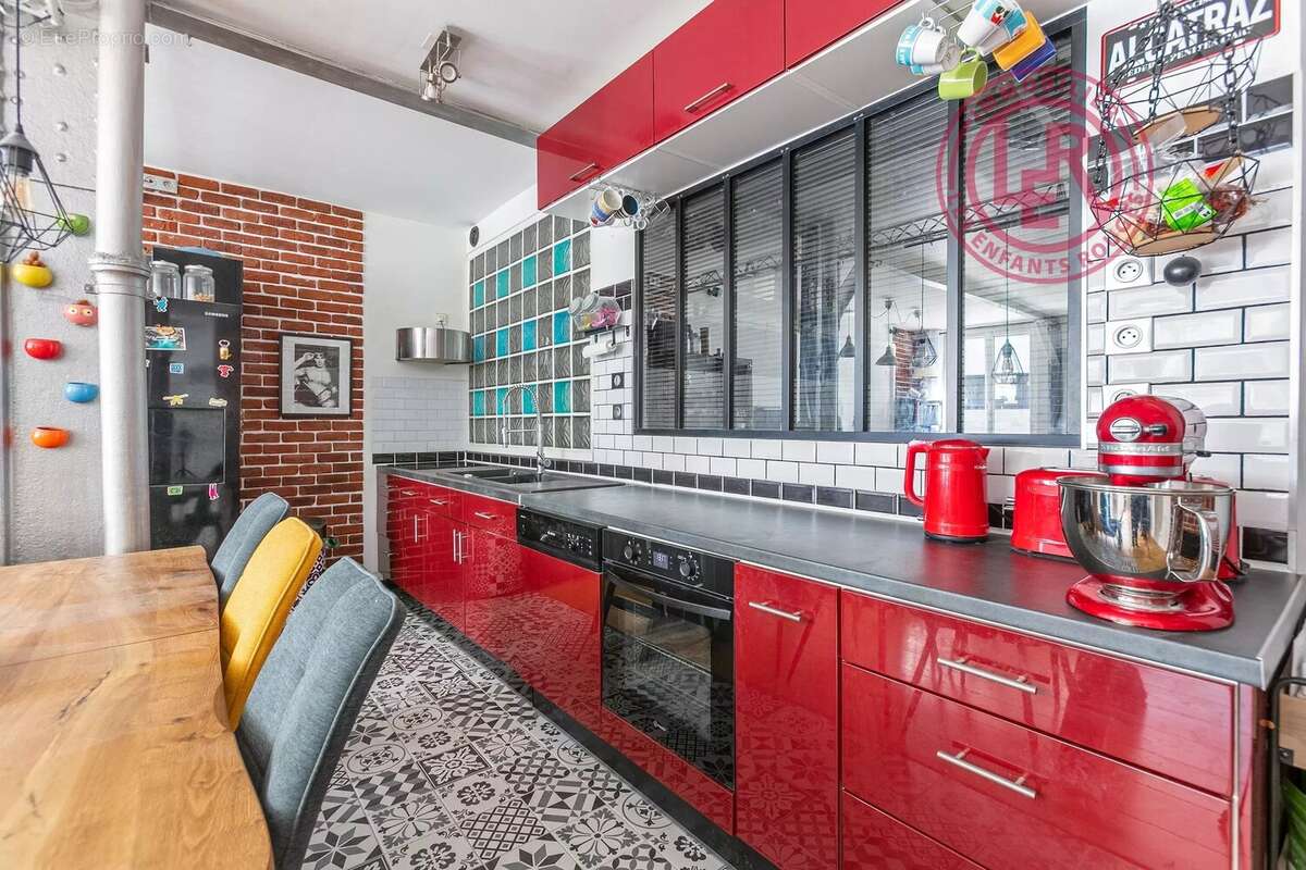 Appartement à PARIS-11E