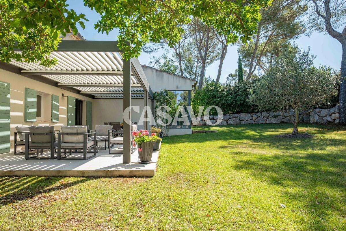 Maison à LE THOLONET