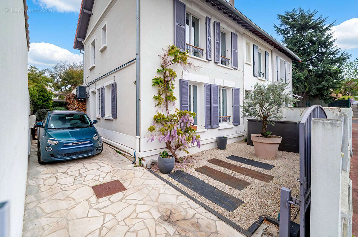Maison familiale 6 pièces - 136,48 m² - photo 2