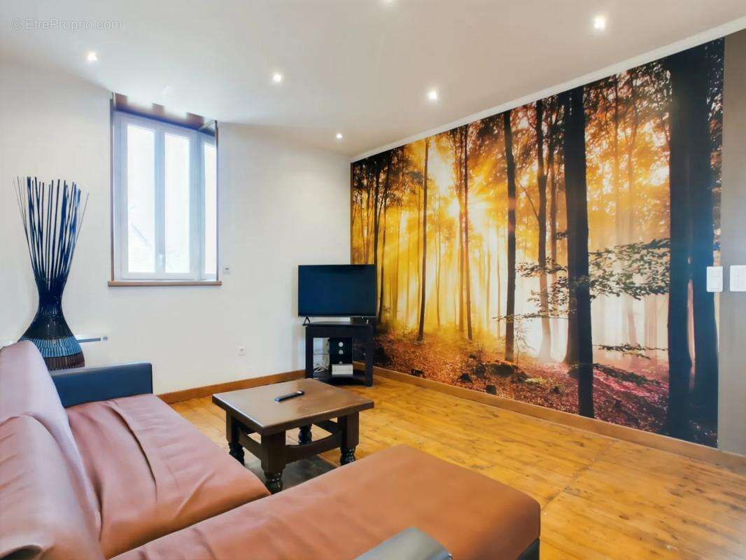 Appartement à SAINT-YRIEIX-LA-PERCHE