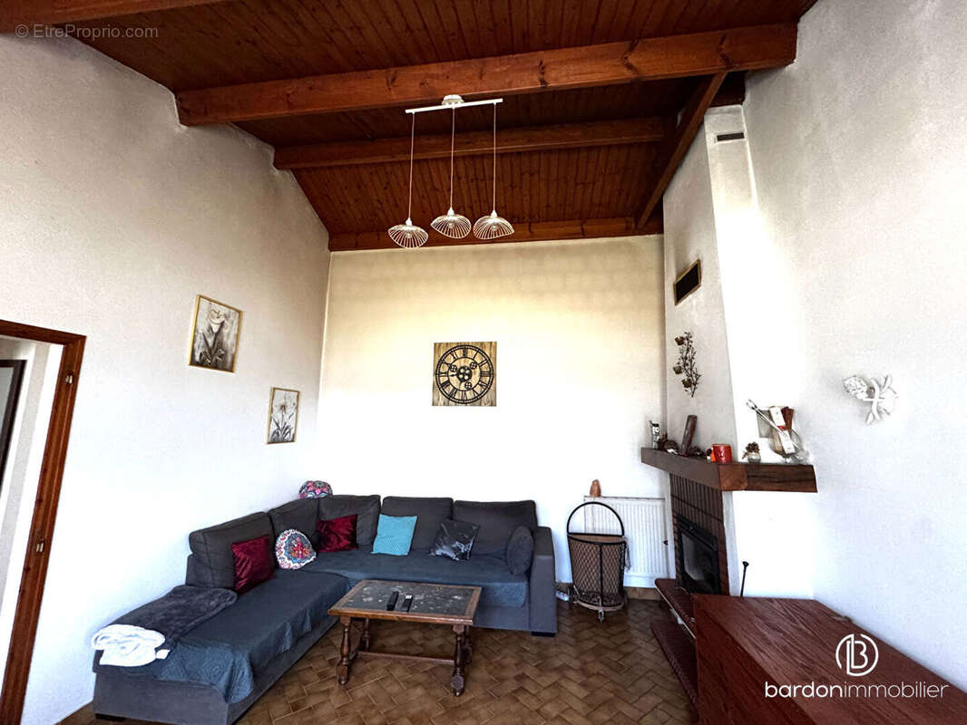 Maison 7 pièces  -147 m² - Environnement calme - photo 4