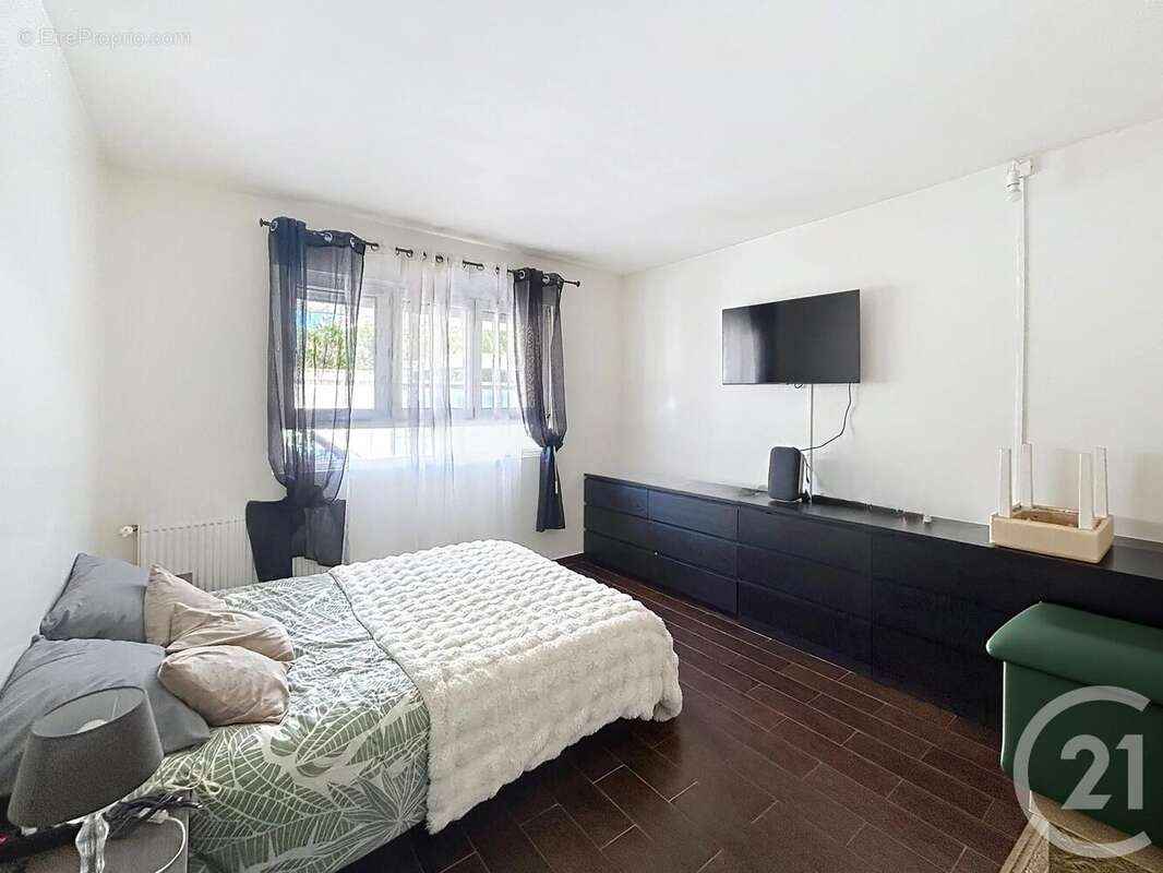 Maison à GARGES-LES-GONESSE