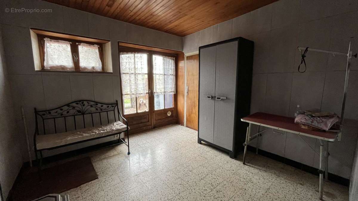 Maison à BARD-LE-REGULIER