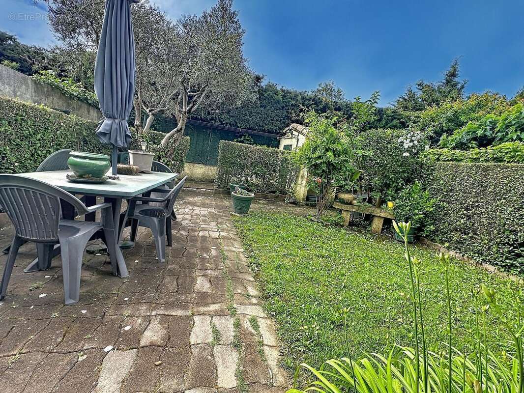 Photo 2 - Maison à LE PONTET