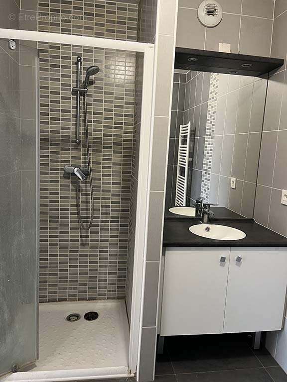 Appartement à SARTROUVILLE