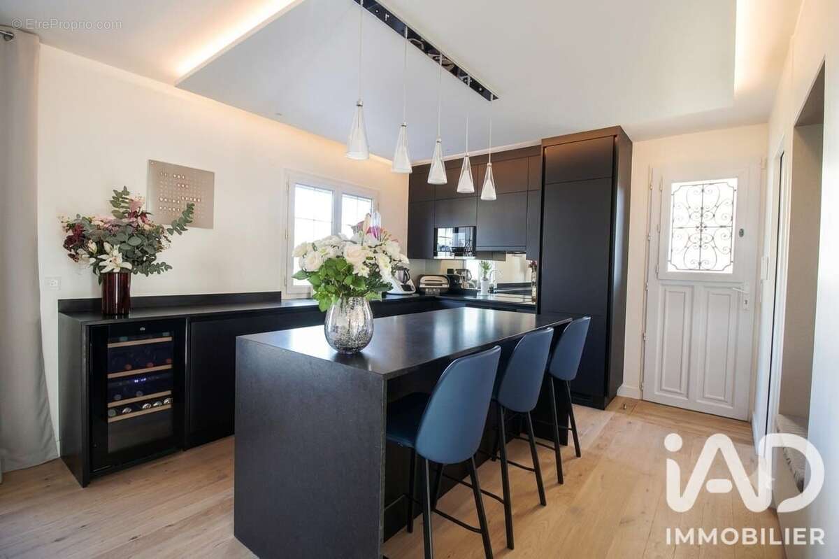 Maison 105 m² à Villecresnes  - photo 3